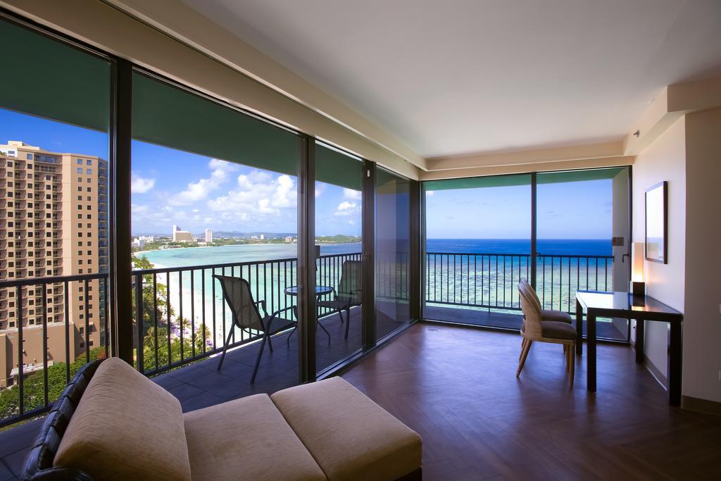 Guam Reef Hotel Tumon Exterior foto