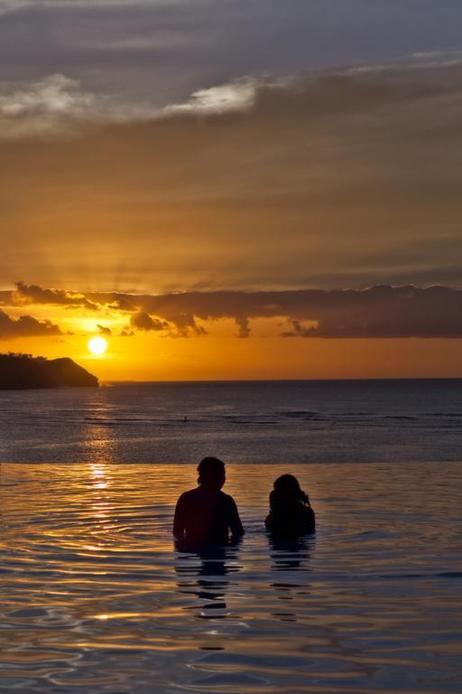 Guam Reef Hotel Tumon Exterior foto